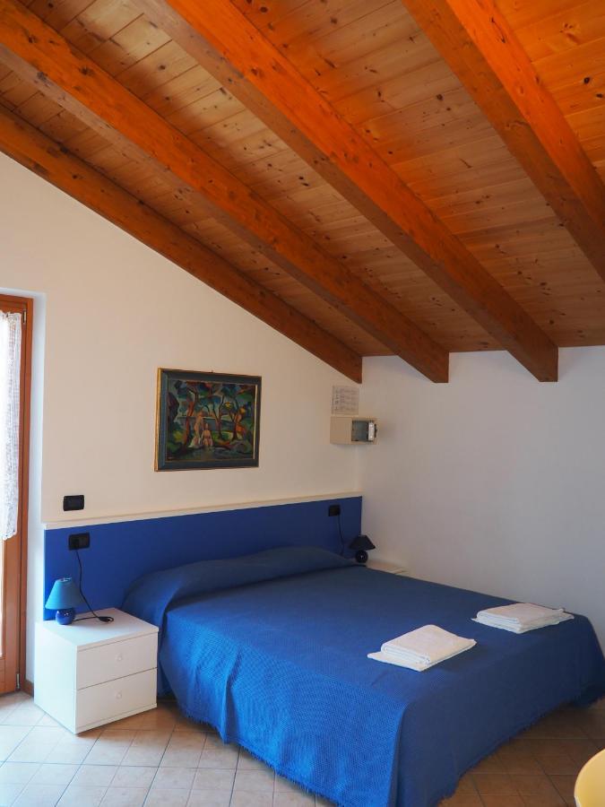 Aparthotel Residenza Arcobaleno à Tenno Extérieur photo